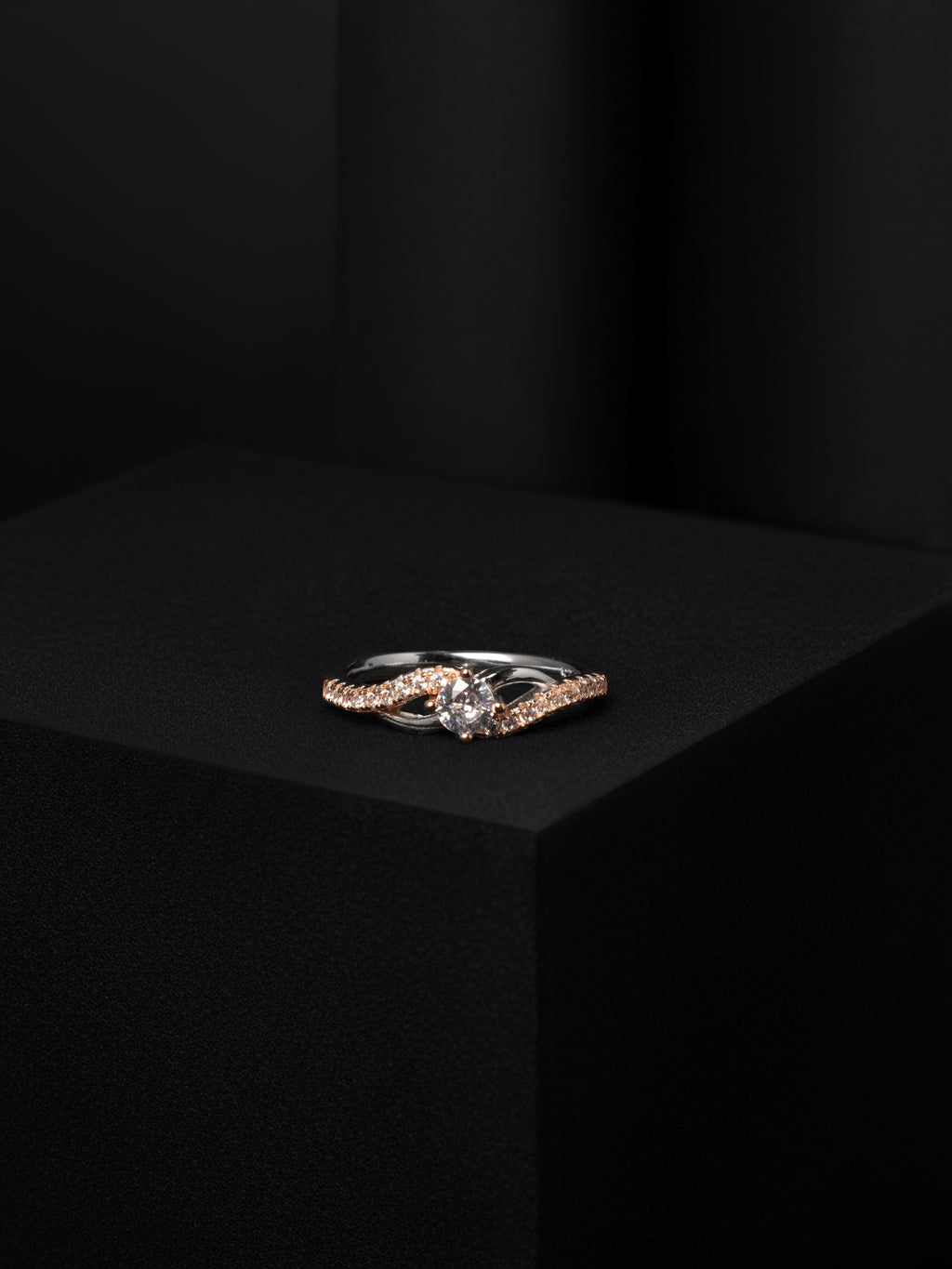 The Aurora Twist Ring