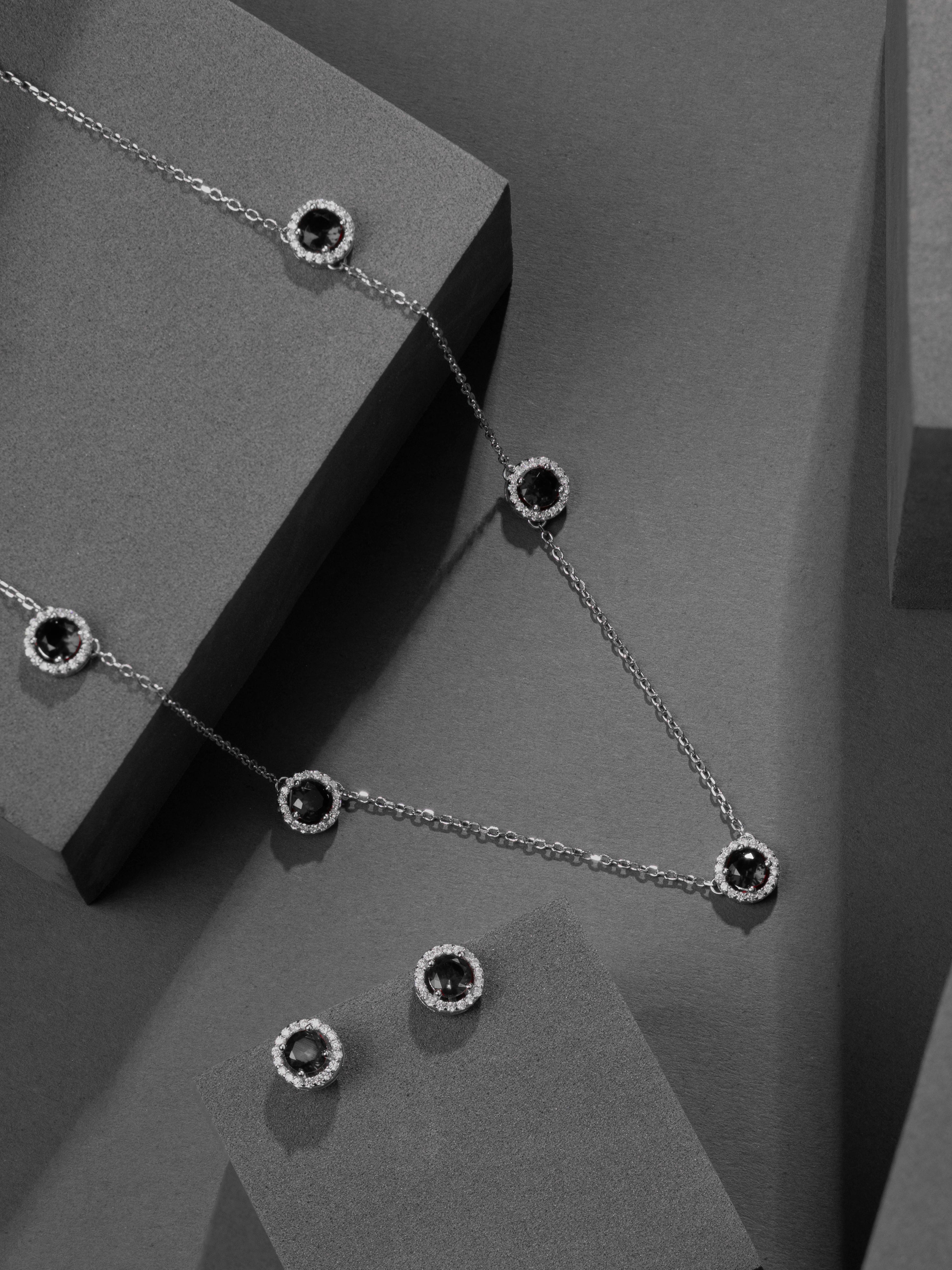 Jovira Celestine Set - Onyx Black