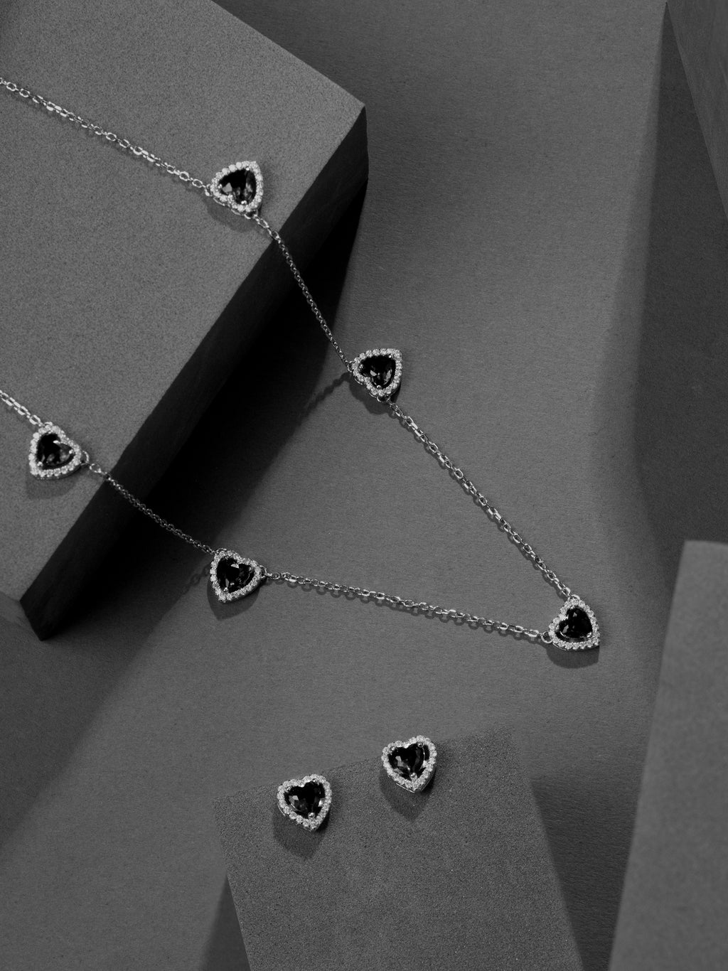 Jovira Amoura Set - Onyx Black