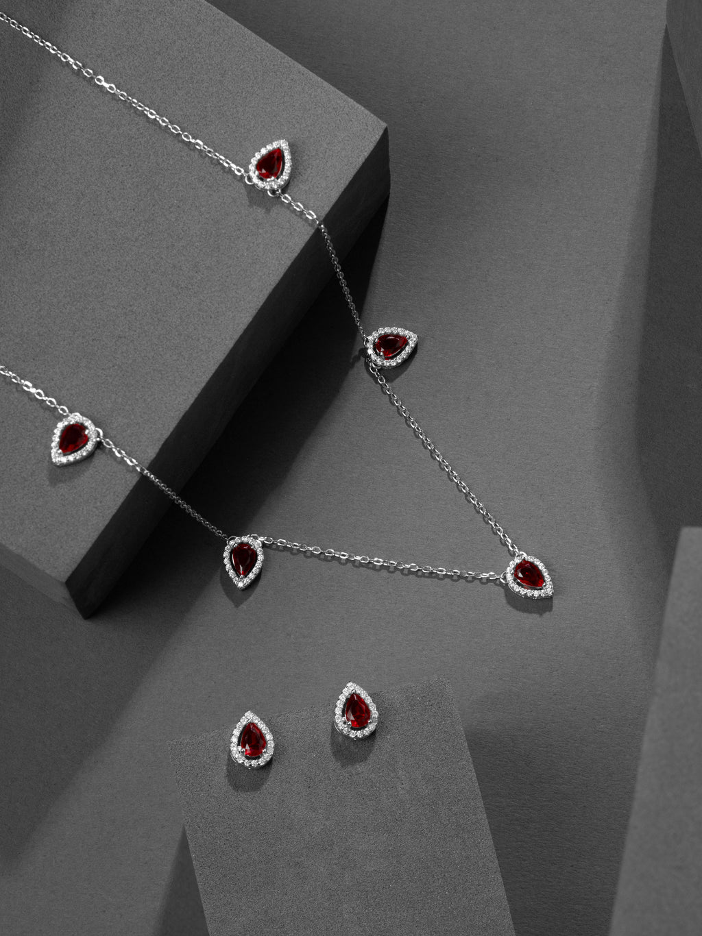 Jovira Eloria Set - Ruby Red