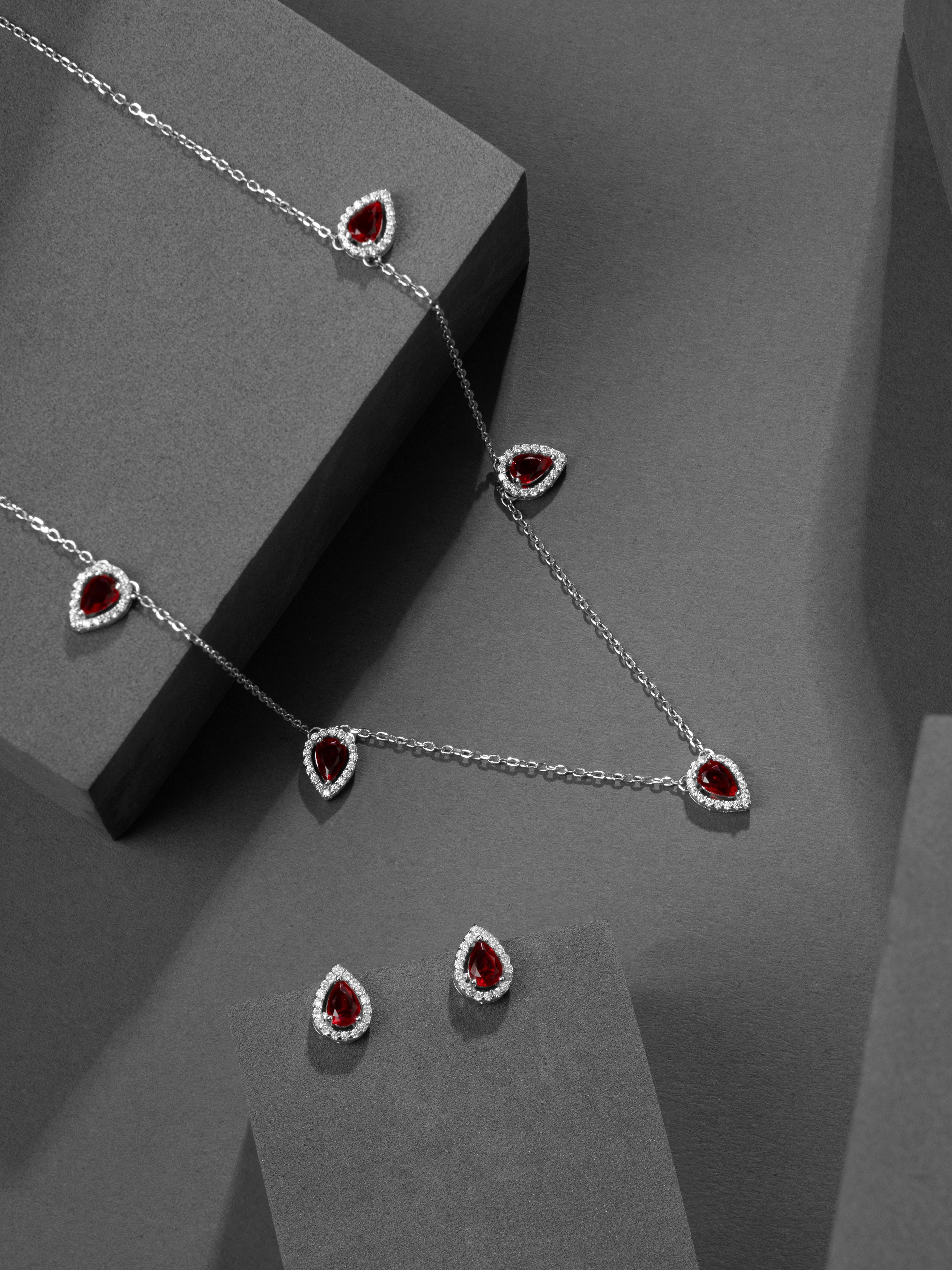 Jovira Eloria Set - Ruby Red