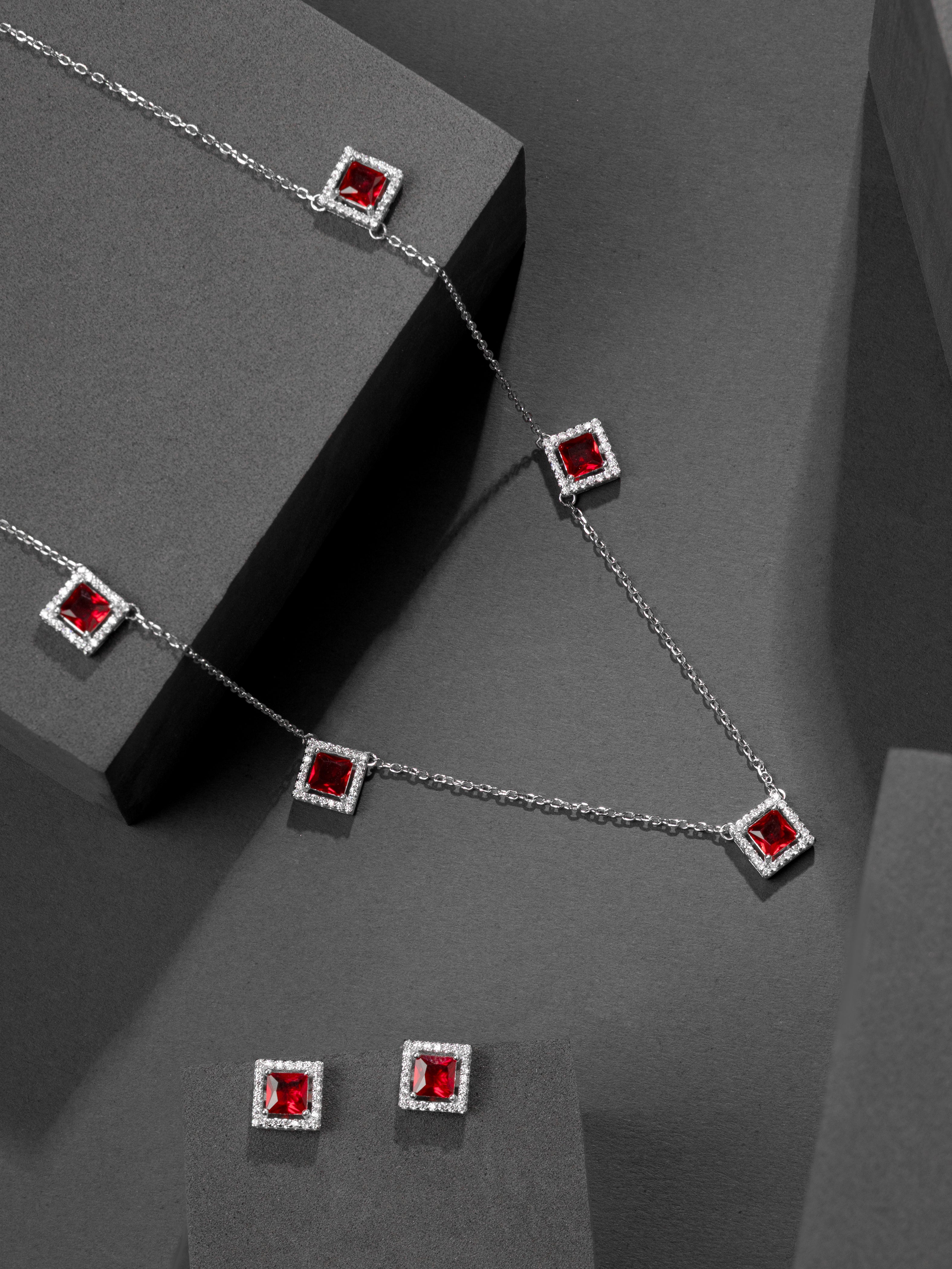 Jovira Ardent Set - Ruby Red