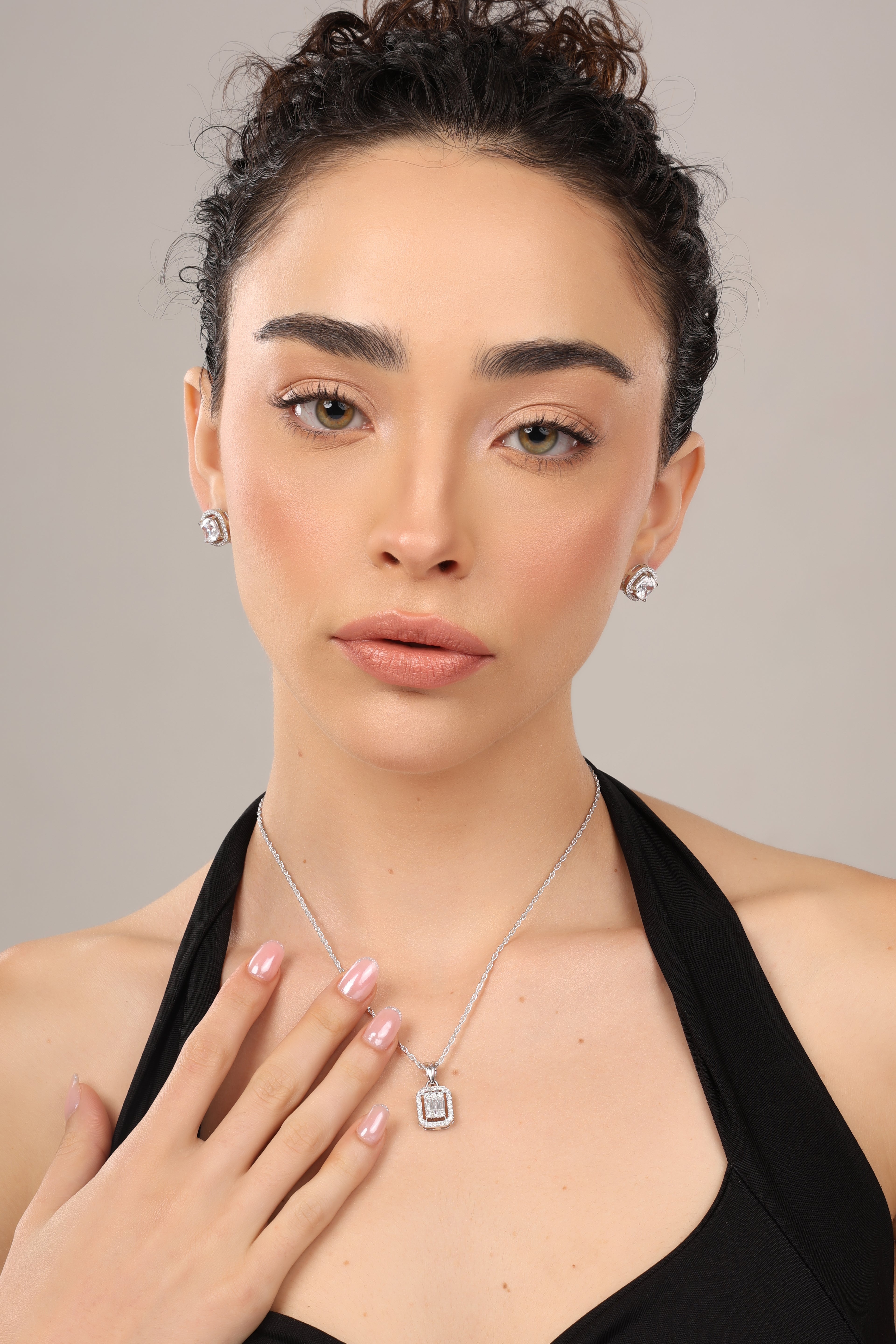Aurelia Pendant Chain
