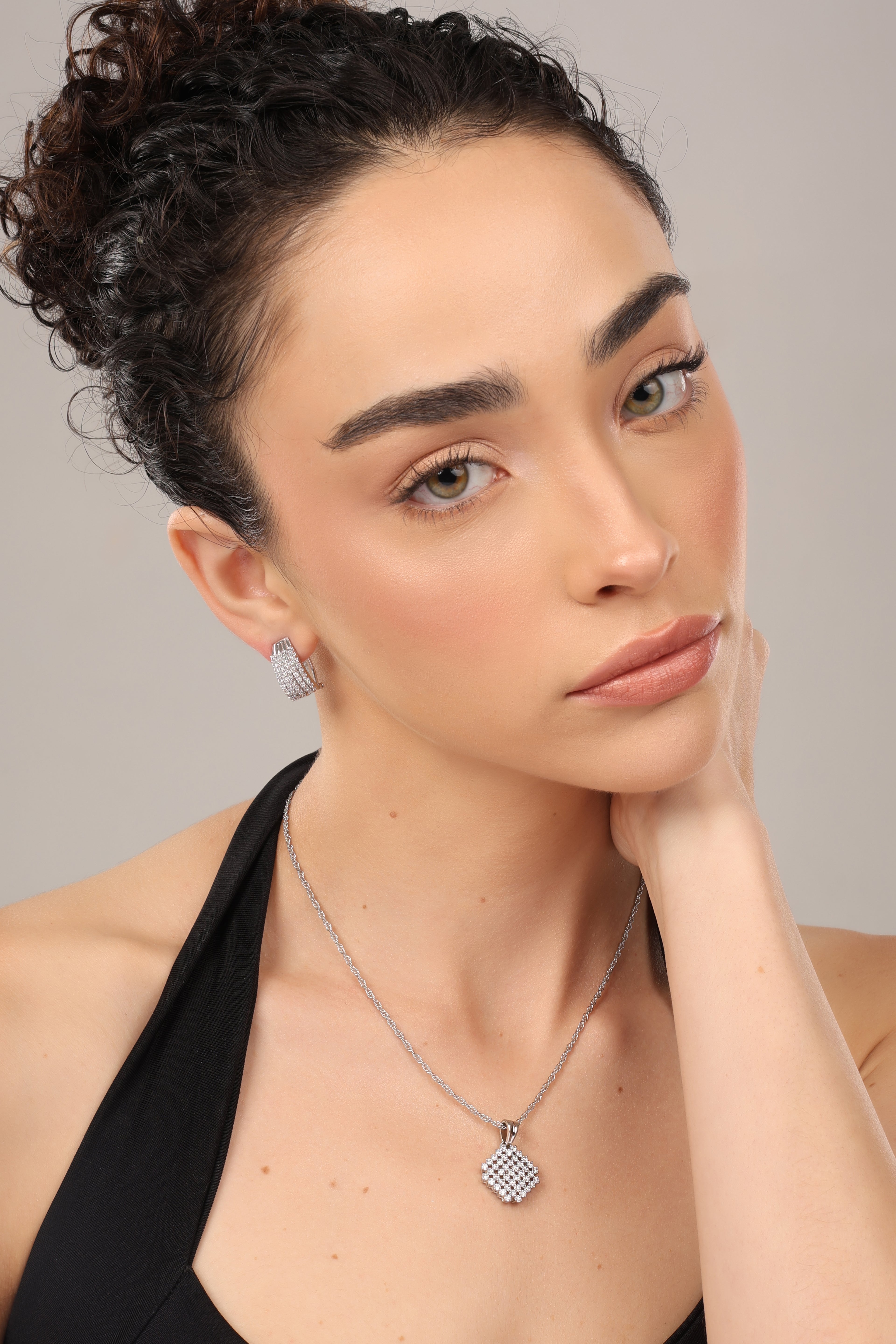 Crystal Lattice Pendant Chain