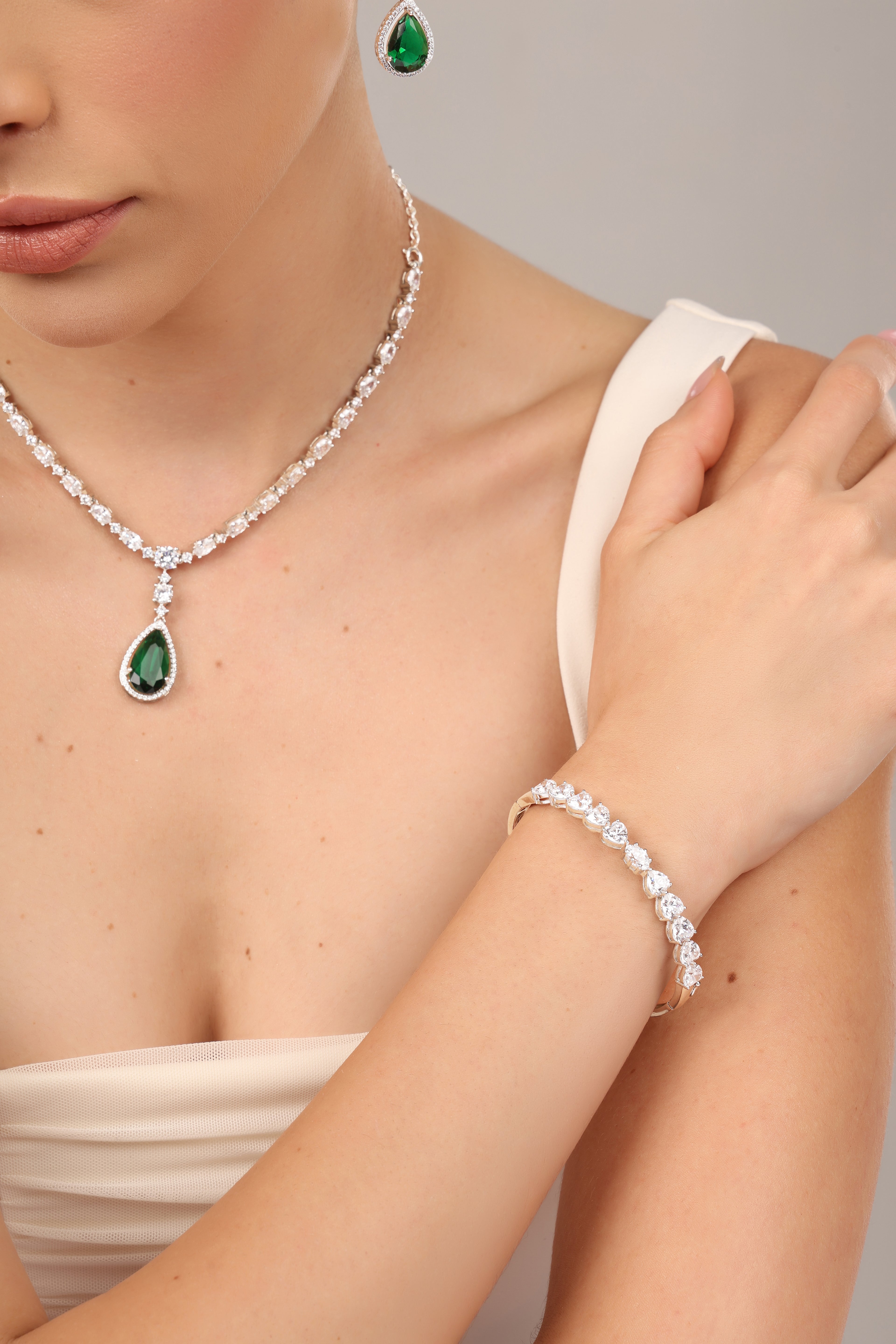 Eternal Hearts Luxe Kada