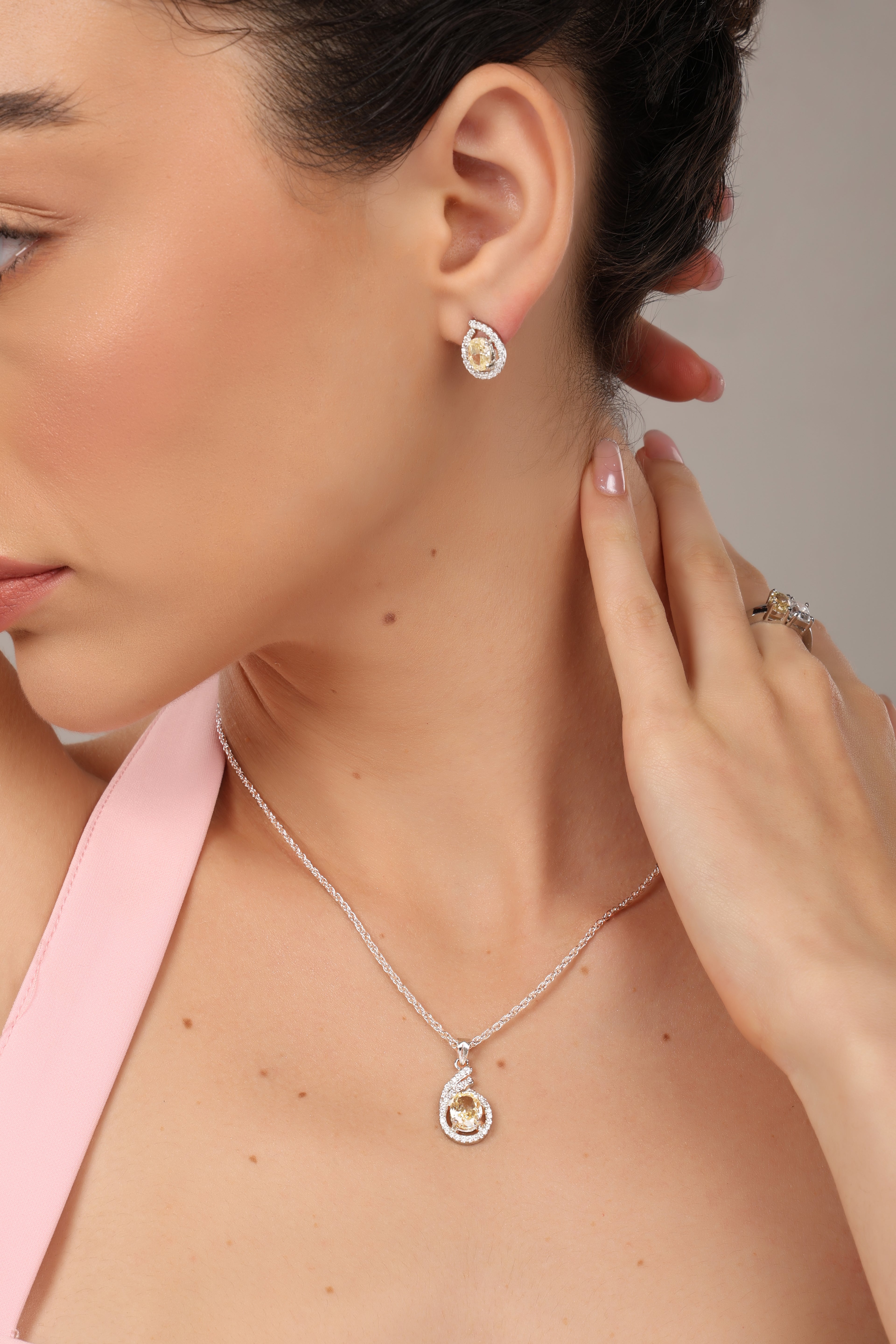 Golden Aura Teardrop Pendant Set