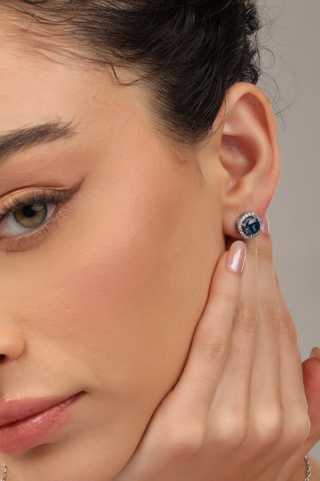 Sapphire Glow Stud Earrings