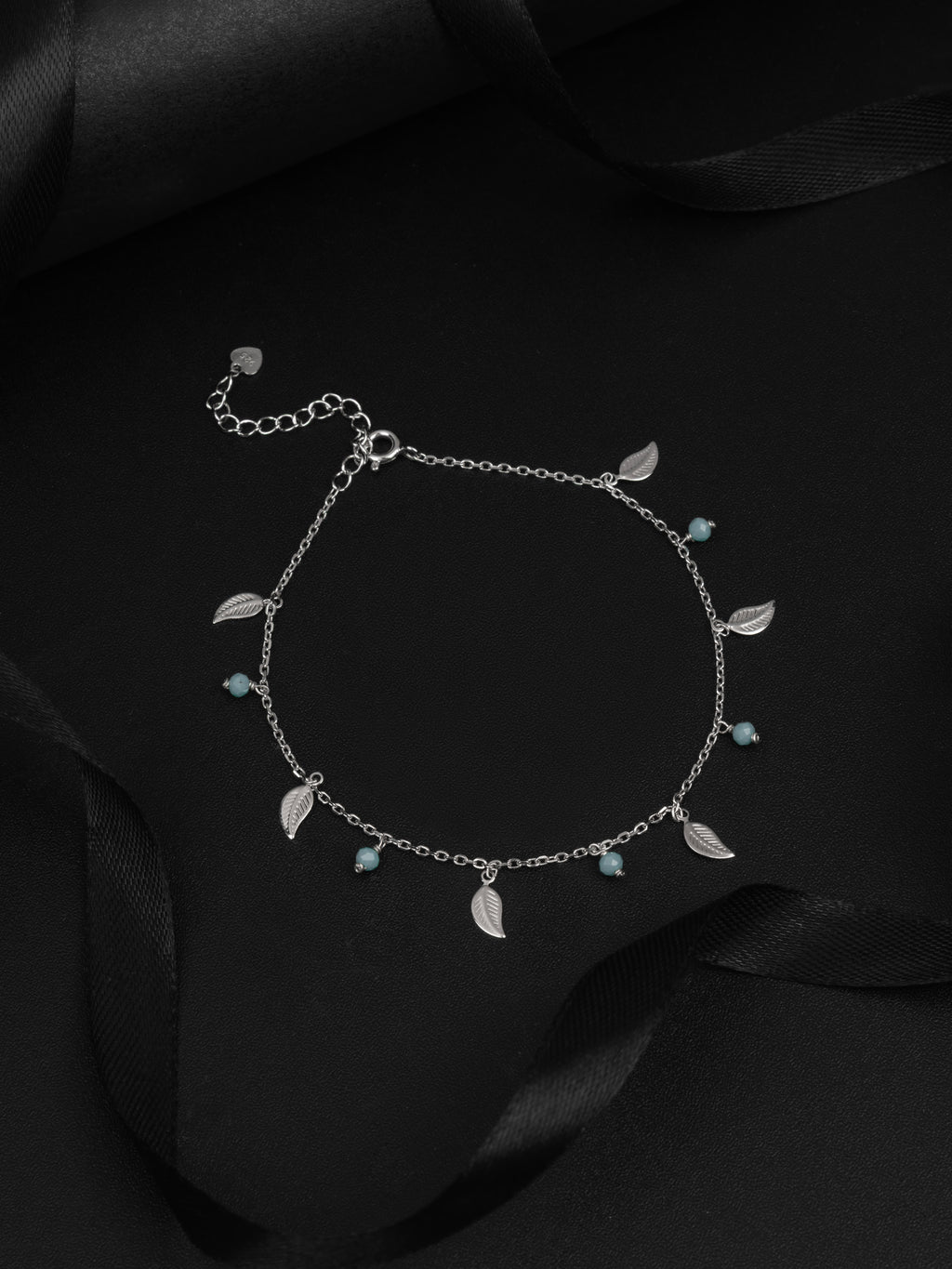The Signature Jovira Leaf Anklet
