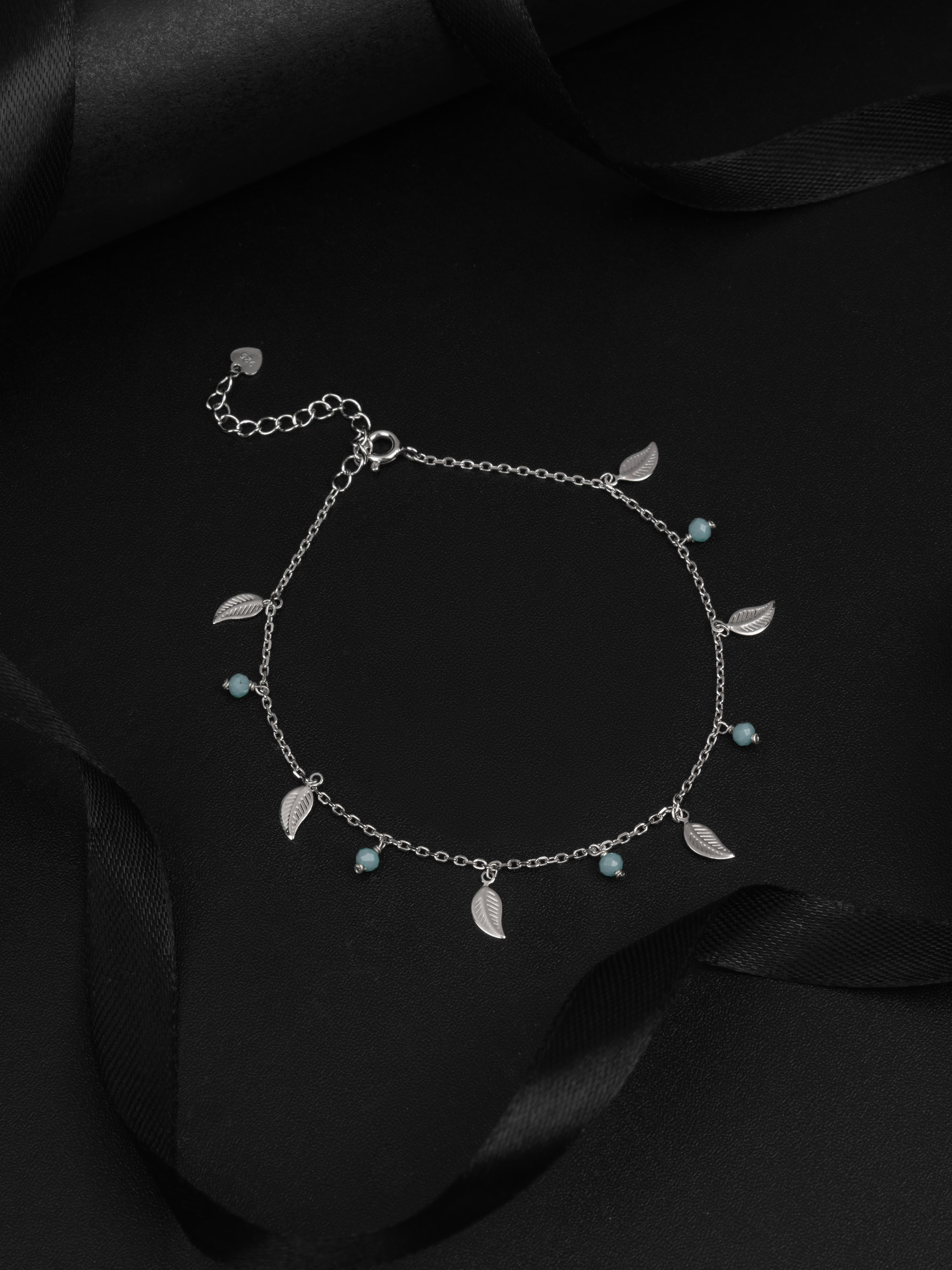 The Signature Jovira Leaf Anklet