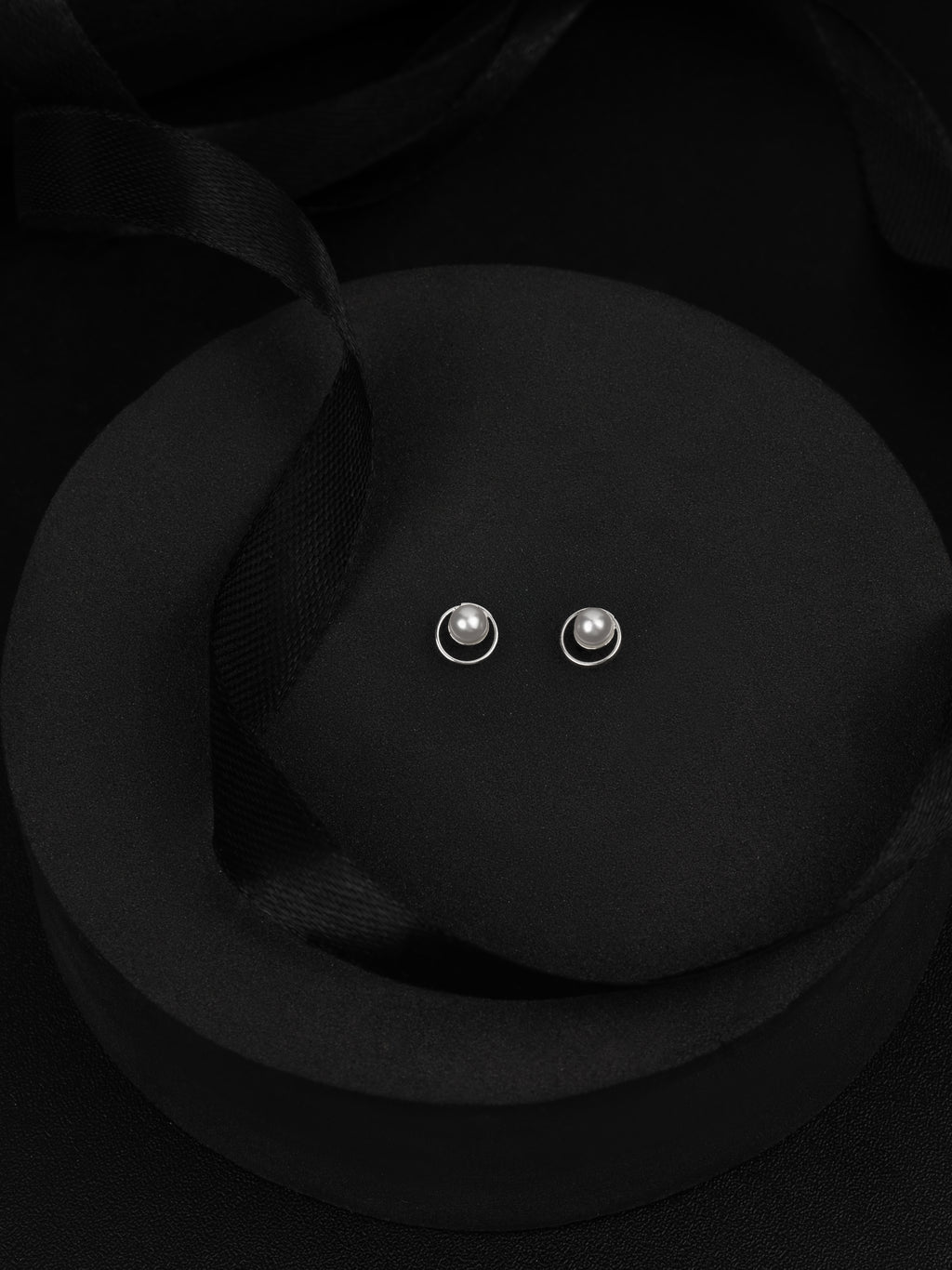 Mini Pearl Halo Studs