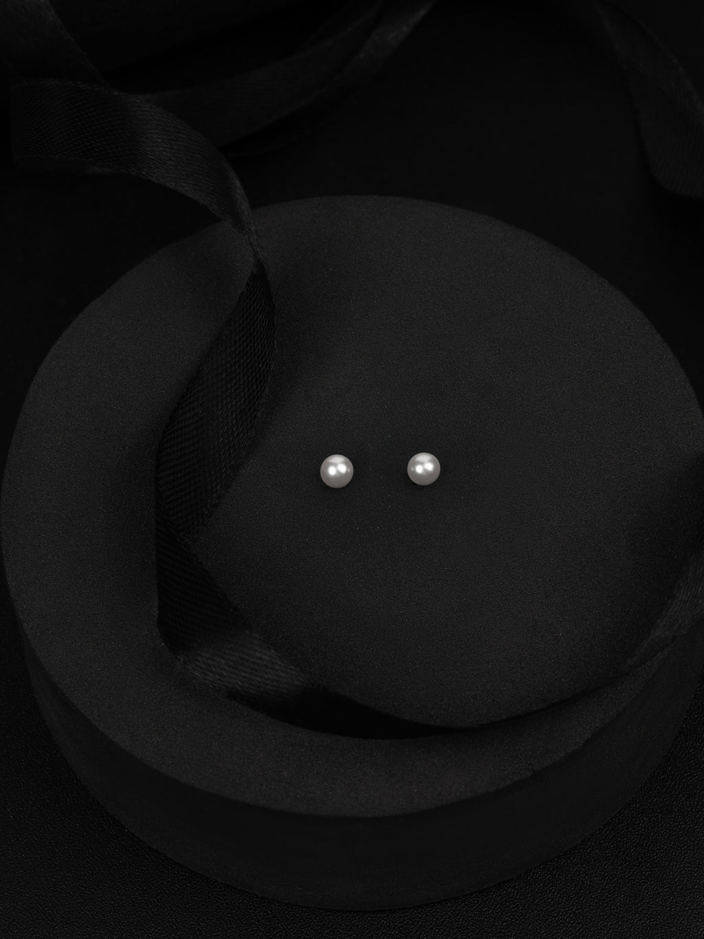 Classic Pearl Studs - Mini