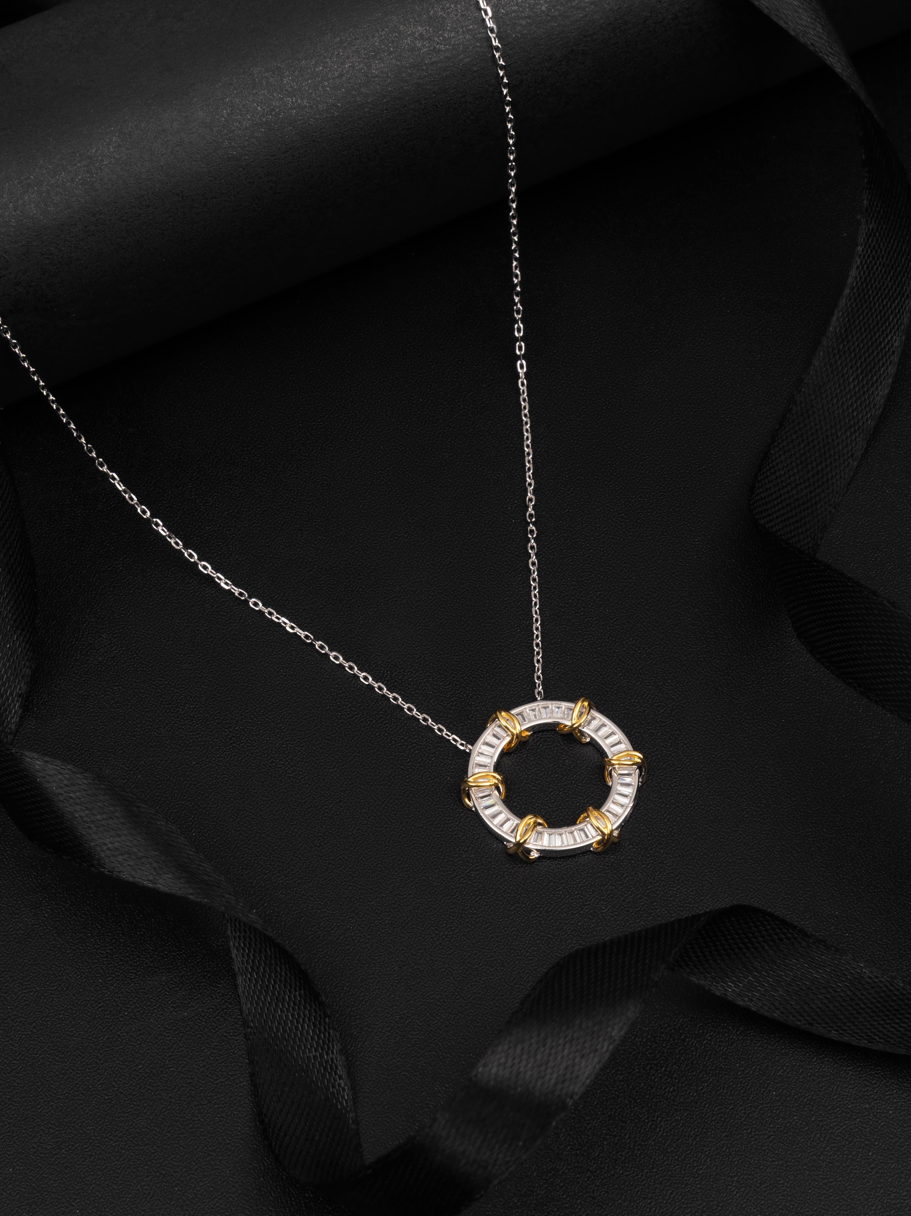 Jovira Solara Pendant Chain