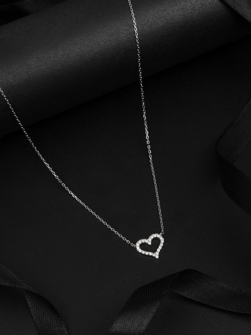 Jovira Amora Pendant Chain