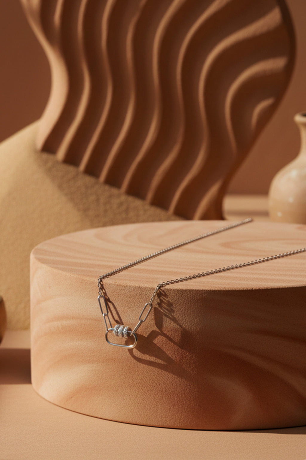 Jovira Vetra Pendant Chain