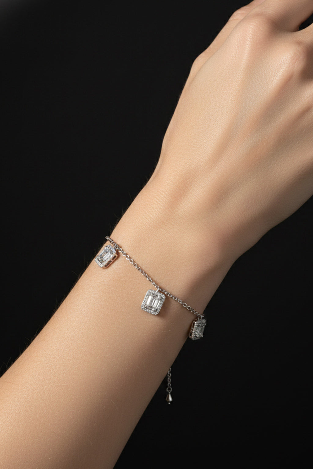 The Radiant Trio Anklet