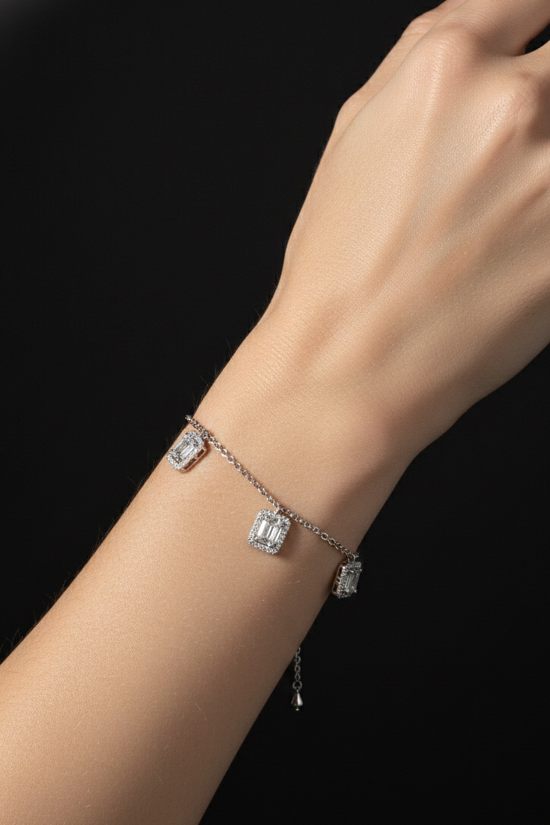 The Radiant Trio Anklet
